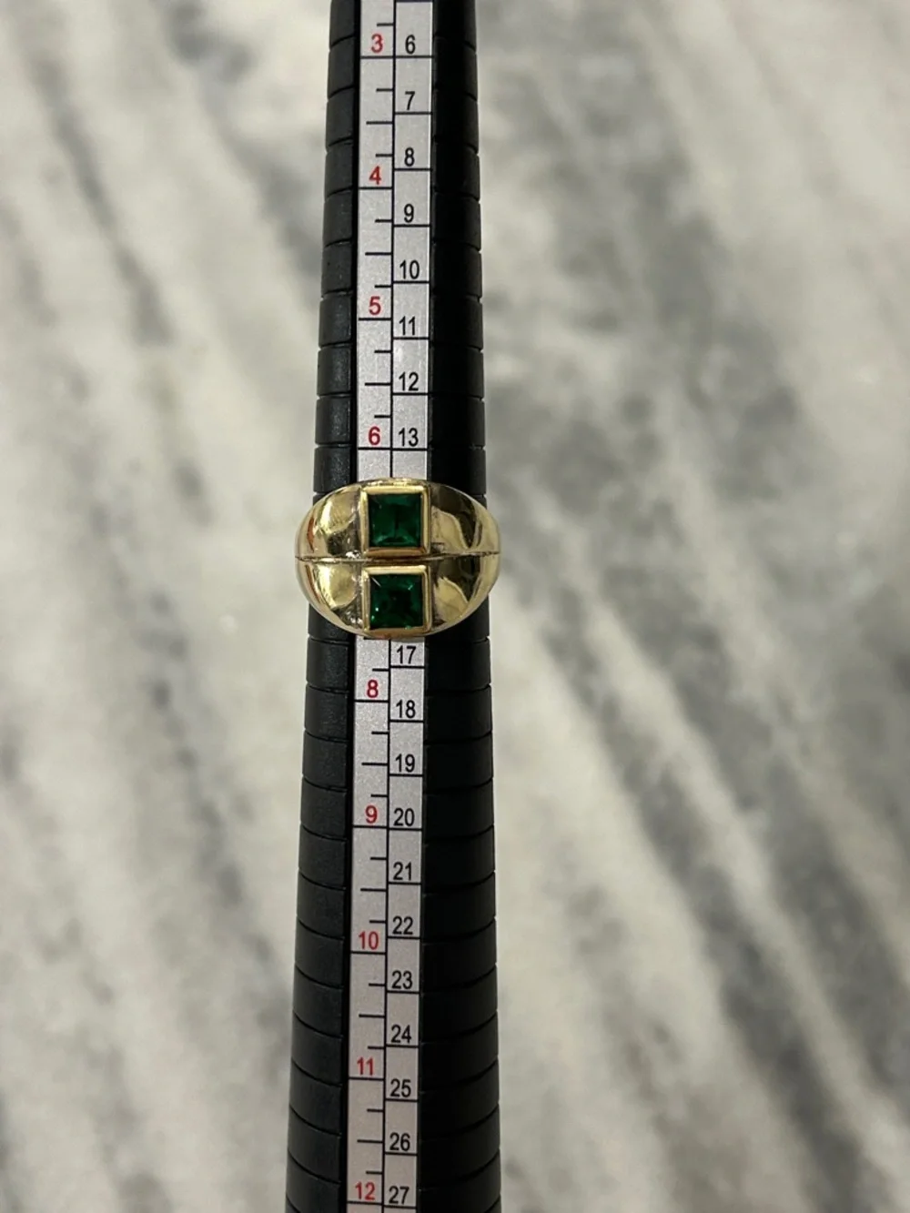 Gold Plated Bezel Green Emerald-like Stone Ring sz 7